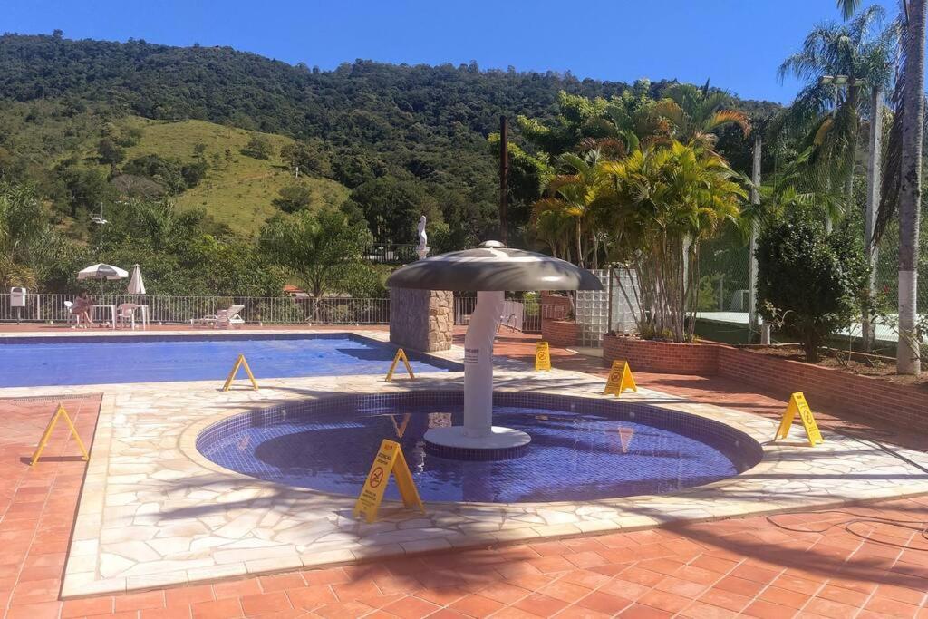 Lindo Flat Em Aguas De Lindoia Águas de Lindóia Buitenkant foto
